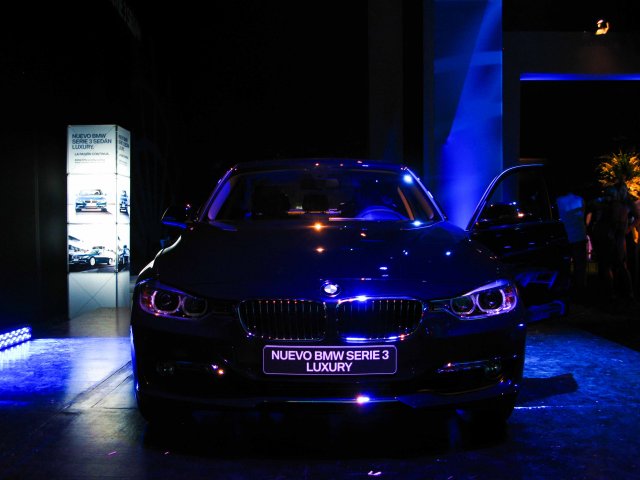 BMW - Serie 3 6