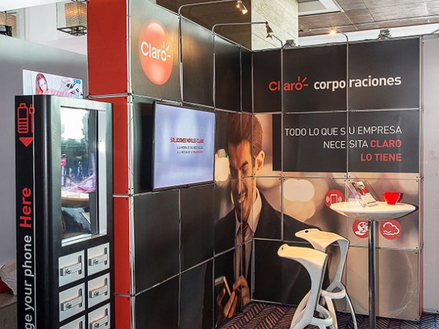 XIV Congreso Internacional de Retail - clic - pon - 03 - Stand CLARO